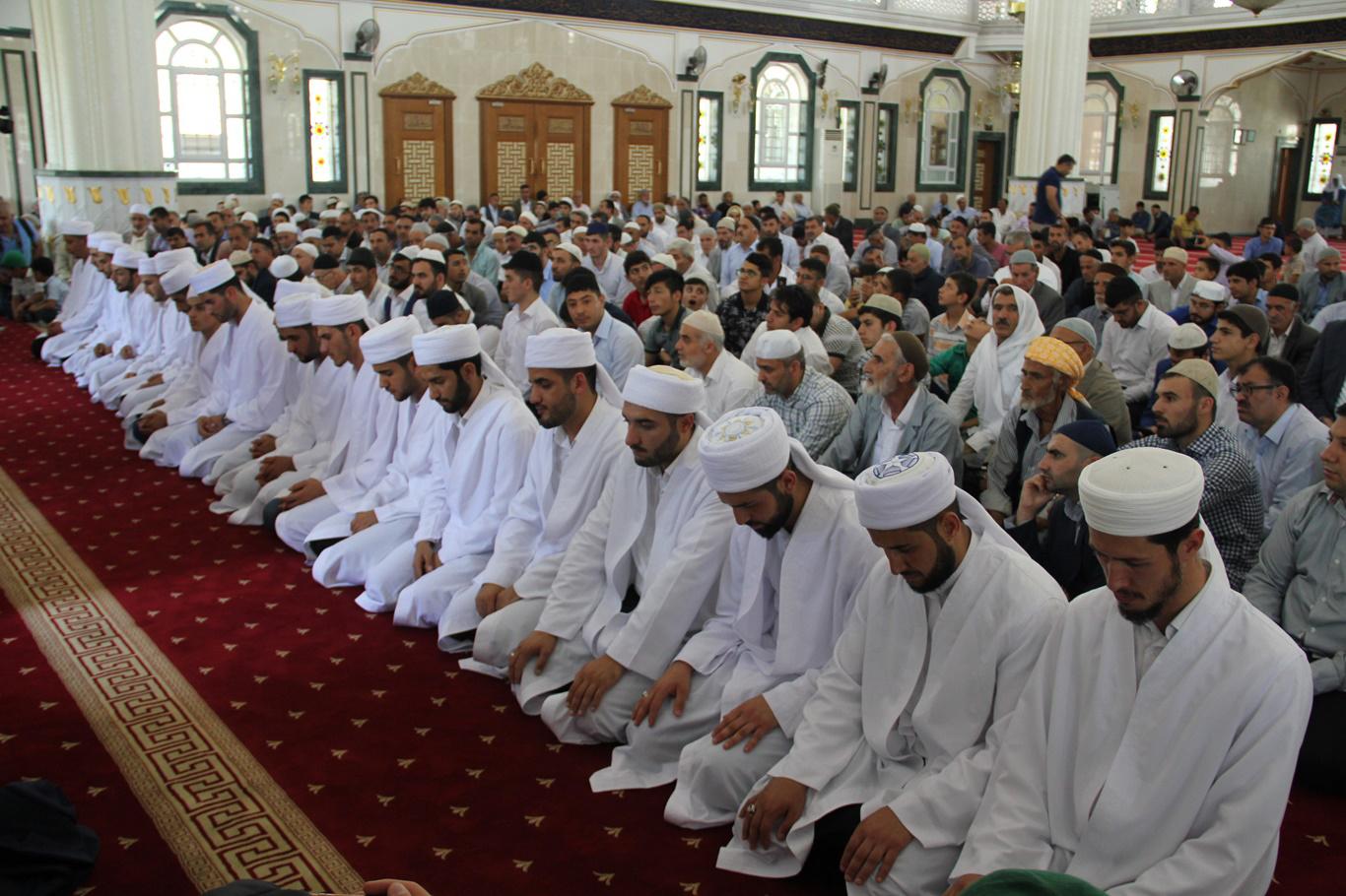 Midyat'ta 20 medrese öğrencisi icazet aldı Midyat'ta 20 medrese öğrencisi icazet aldı